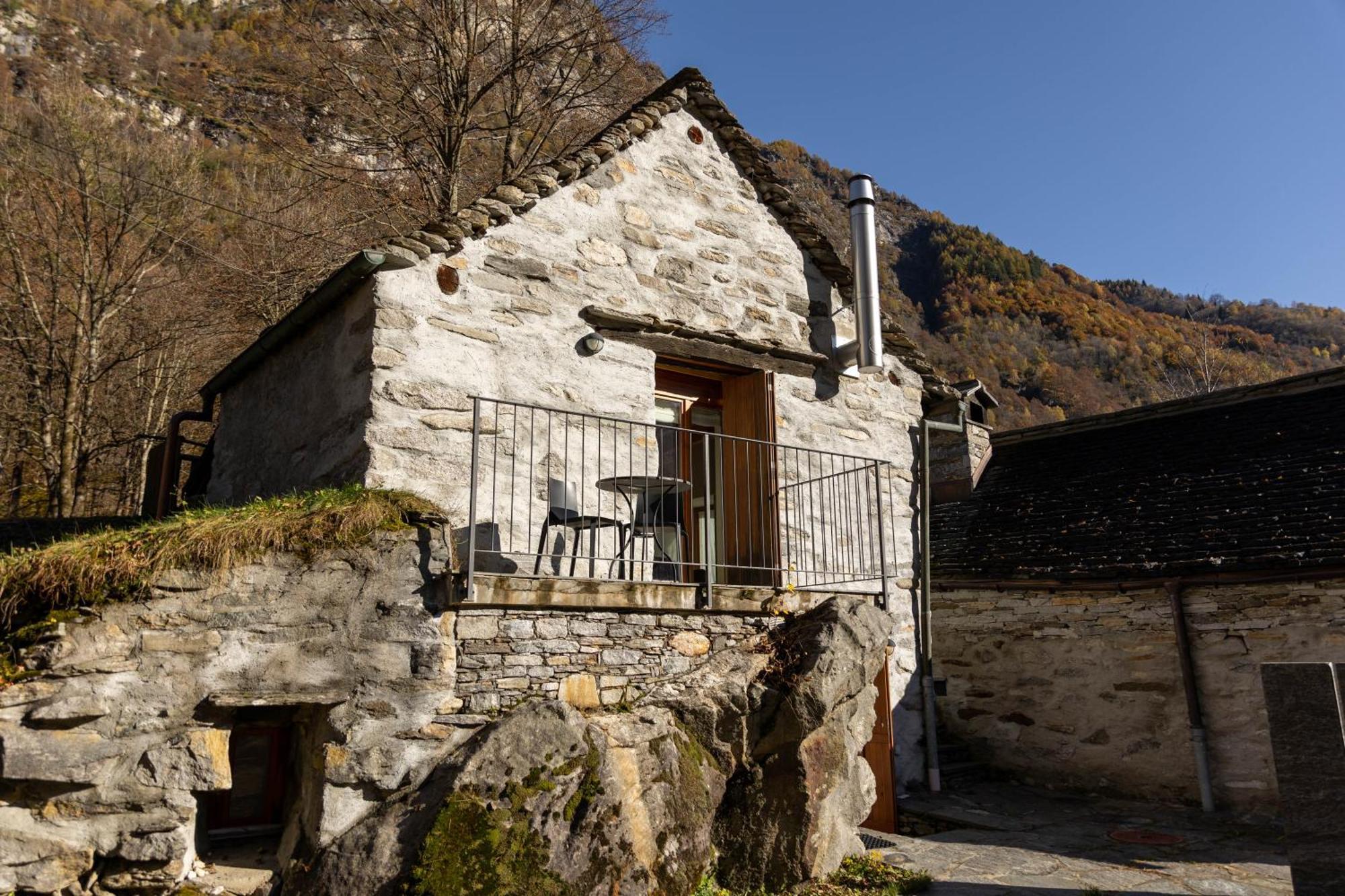 Verzasca Lodge Elma Sonogno Екстер'єр фото